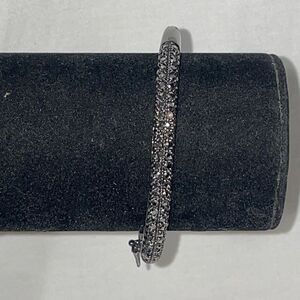 Small Bangle Style Bracelet